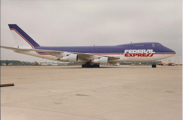 Boeing 747-200 (N806FT) - The only ex-Flying Tiger to get the full FedEx livery after the merger in August of 1989. This was the flagship of the Flying Tiger fleet, the "Robert Prescott" the founder of Flying Tigers.