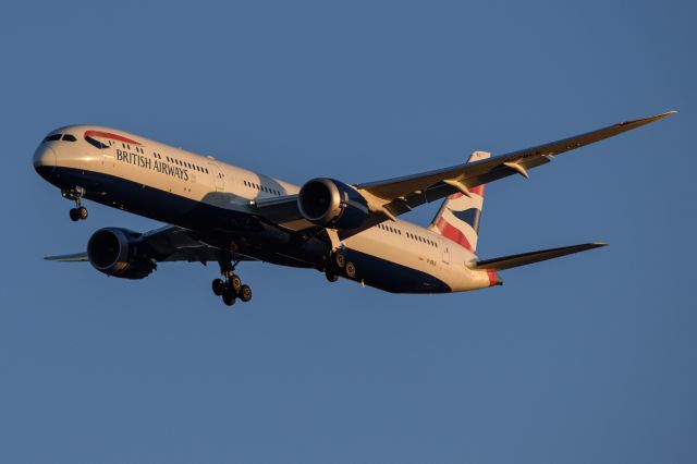 BOEING 787-10 Dreamliner (G-ZBLE)
