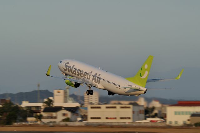 Boeing 737-800 (JA809X)