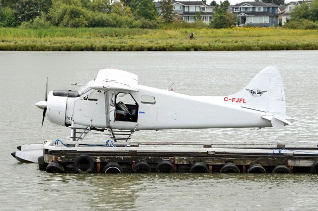 De Havilland Canada DHC-2 Mk1 Beaver (C-FJFL)