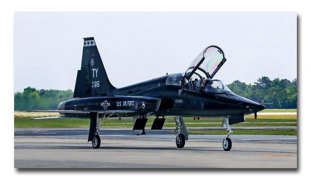 Northrop T-38 Talon (16-2615)