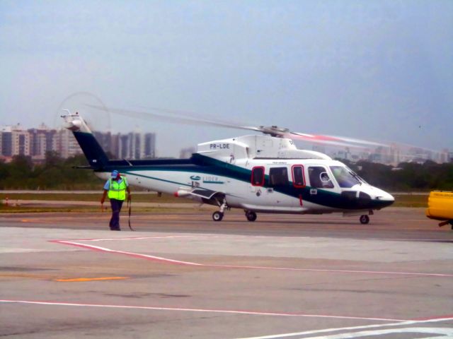Sikorsky S-76 (PR-LDE)