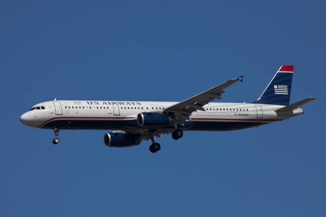 Airbus A321 (N534UW) - LAX