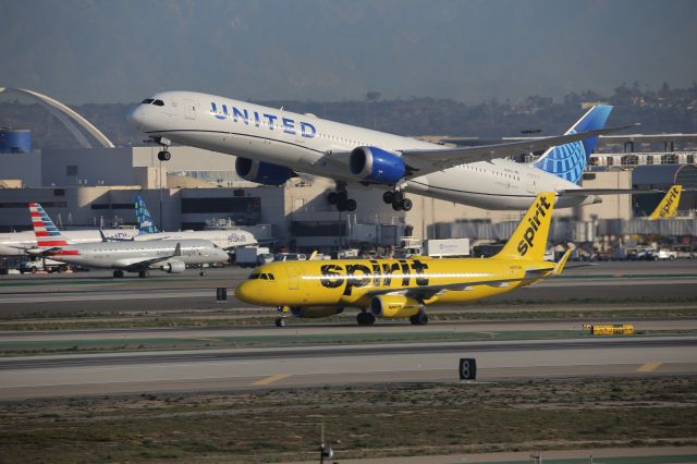 BOEING 787-10 Dreamliner (N13013)