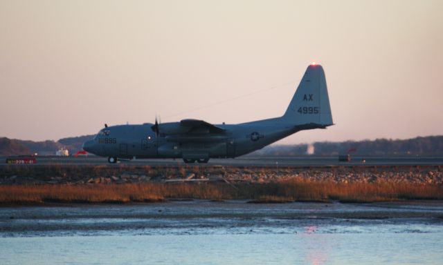 Lockheed C-130 Hercules (16-4995)