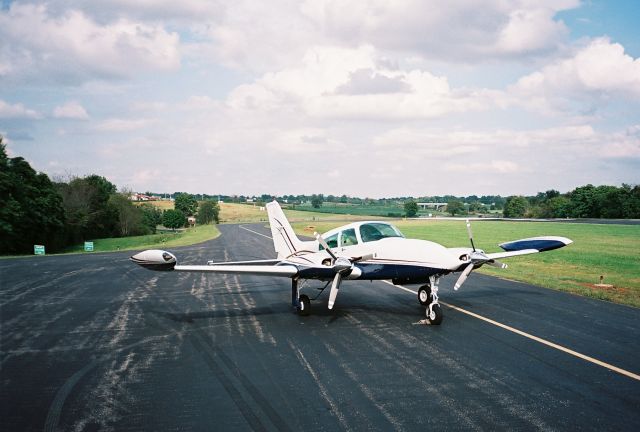 Cessna 310 (N310TM)