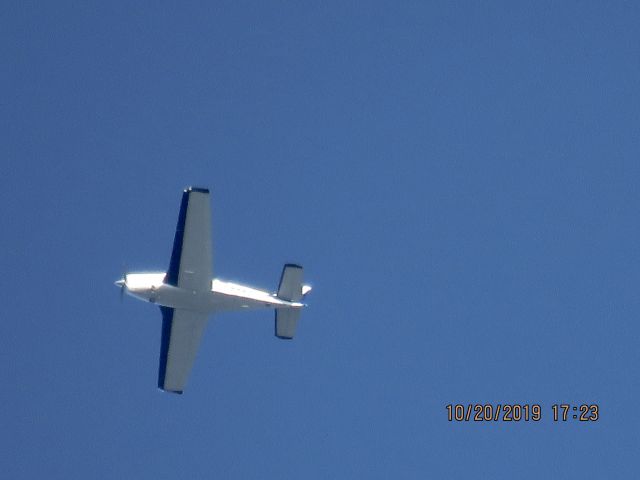 Beechcraft Bonanza (36) (N828V)