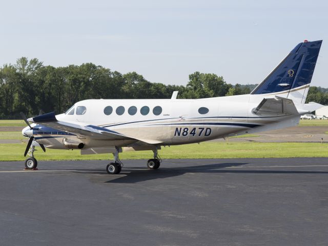 Pilatus PC-12 (VTE847) - This fine King Air B100 is available for charter in the Northeast from CFM Corporate Flight Management. ARG/US Platinum.