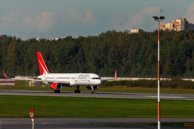 Boeing 757-200 (VQ-BTB)