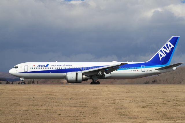 BOEING 767-300 (JA609A) - March 23rd 2019:HND-HKD.