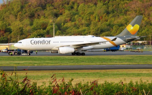 Airbus A330-200 (G-TCCG)