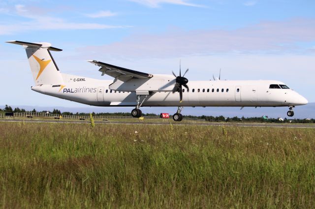 de Havilland Dash 8-400 (C-GXNL)