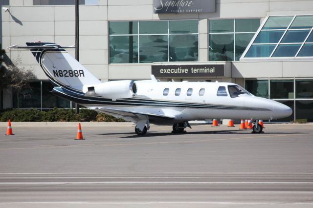 Cessna Citation CJ1 (N8288R)