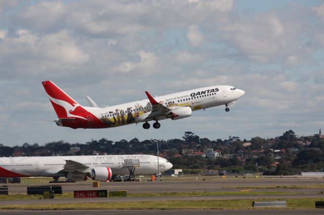 Boeing 737-800 (VH-VZD)