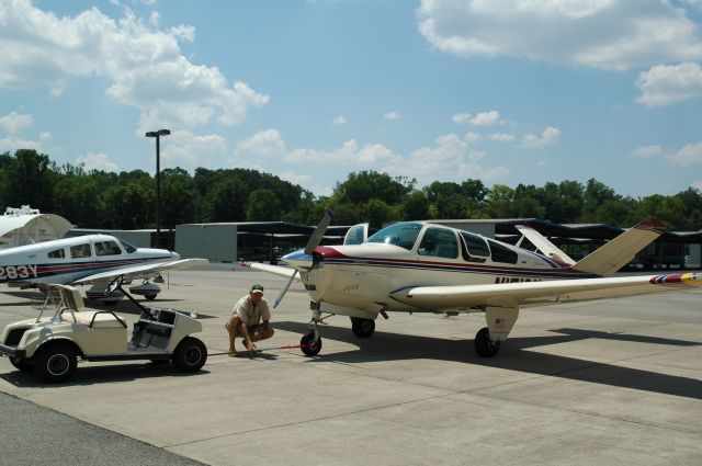 Beechcraft 35 Bonanza (N1512W)