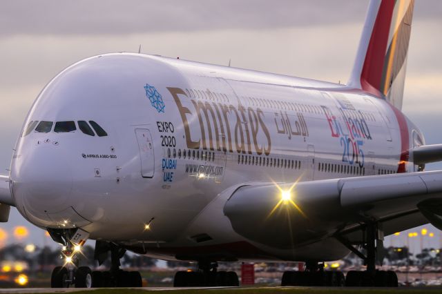 Airbus A380-800 (A6-EET)