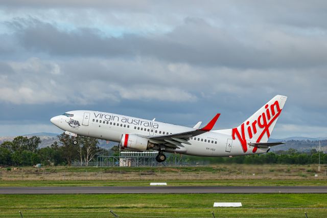 Boeing 737-700 (VH-VBZ)