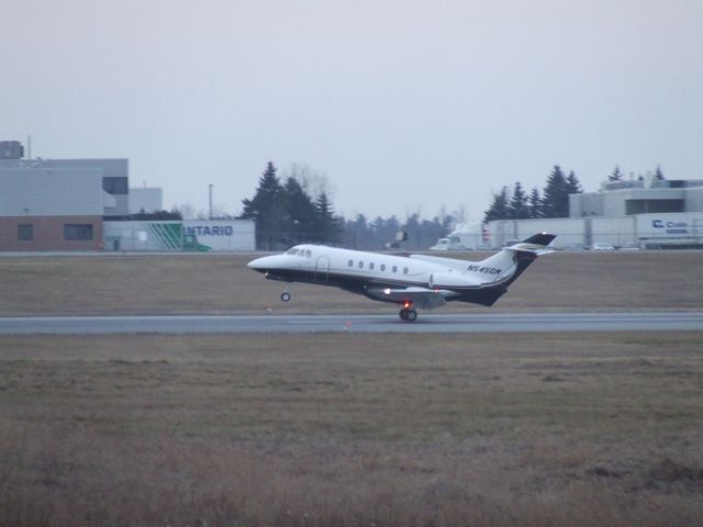 Hawker 800 (N545GM)