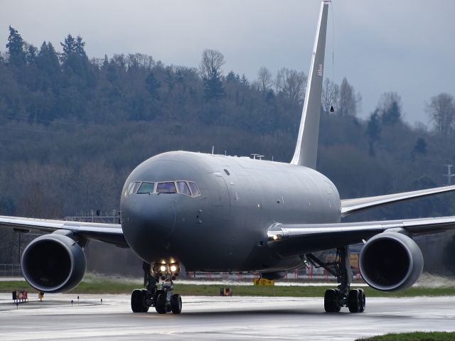 Boeing KC-46 Pegasus (N461FT) - The Boeing KC-46A Prototype finishes its first test flight at Boeing Field since its departure from Paine Field.br /br /To view footage of the first flight of the KC-46A you can find it on my YT page:br /br /a rel=nofollow href=http://youtu.be/FVsyeww2ucohttp://youtu.be/FVsyeww2uco/a or search "Boeing KC-46A ReFueling Tanker 1st Action Packed Flight @ KPAE Paine Field" on Youtube.