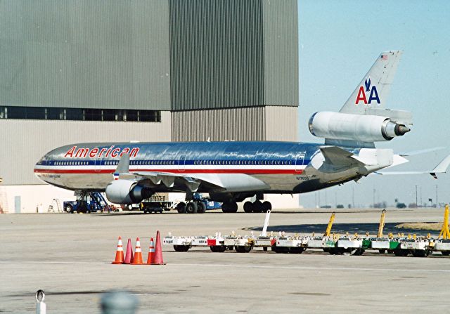 N1765B — - This aircraft is currently in service with FedEx as an MD-11F.