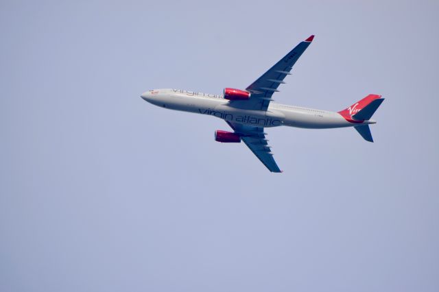 Airbus A330-300 (G-VWAG)