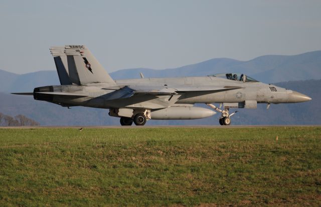 MCDONNELL DOUGLAS Super Hornet (16-8360)