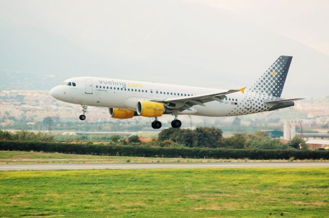 Airbus A320 (EC-JSY)