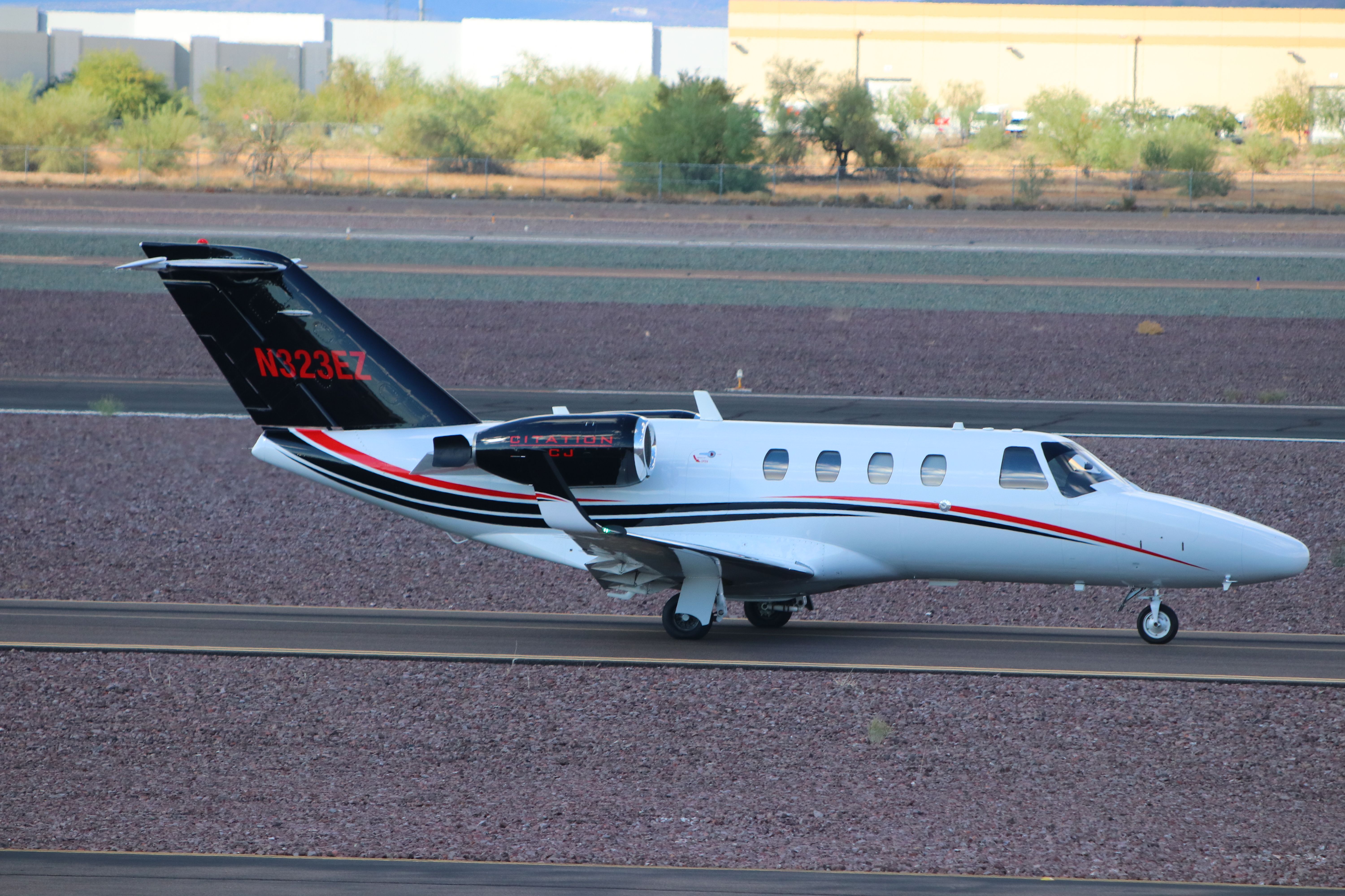 Cessna Citation CJ1 (N323EZ)