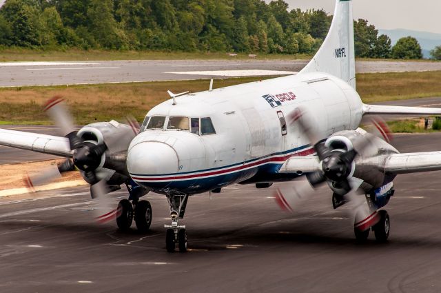 CONVAIR CV-580 (TSU191)