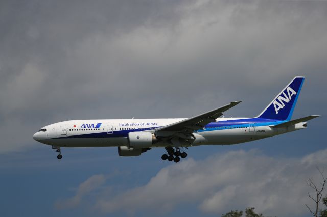 Boeing 777-200 (JA705A) - August 16th 2020:HND-HKD.