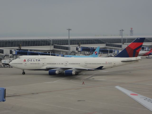 Airbus A330-300 (N670US)