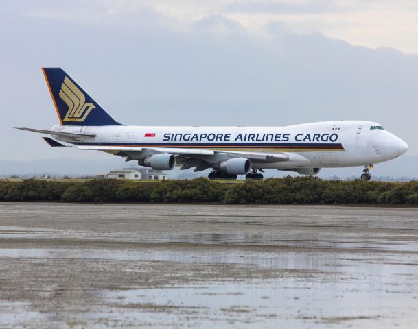 Boeing 747-400 (9V-SFK)