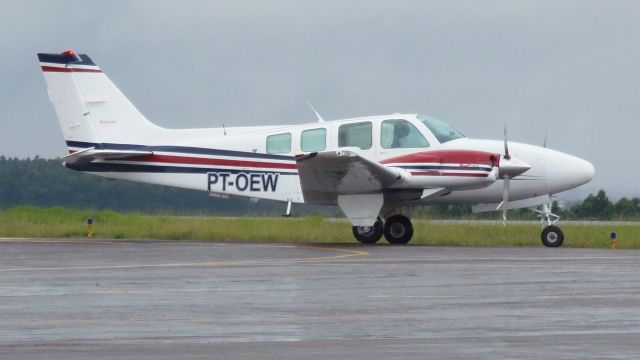 Beechcraft Baron (58) (PT-OEW)