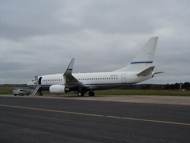 Boeing 737-700 (N737CC)