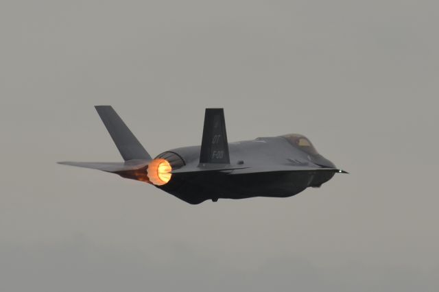 Lockheed F-35C (F001)