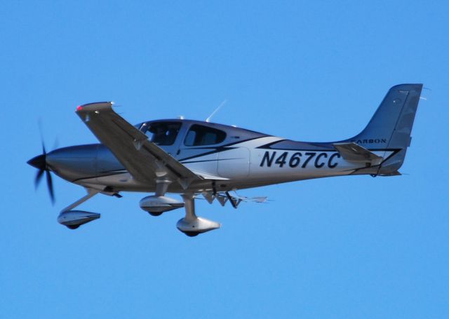 Cirrus SR-22 (N467CC) - 2/4/2023.  Landing on Hilton Head Island Airport.