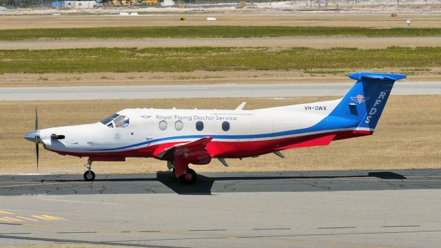 Pilatus PC-12 (VH-OWX) - Pilatus PC-12/47E. Royal Flying Doctor Service, Western Australia, VH-OWX. YPJT 170219.