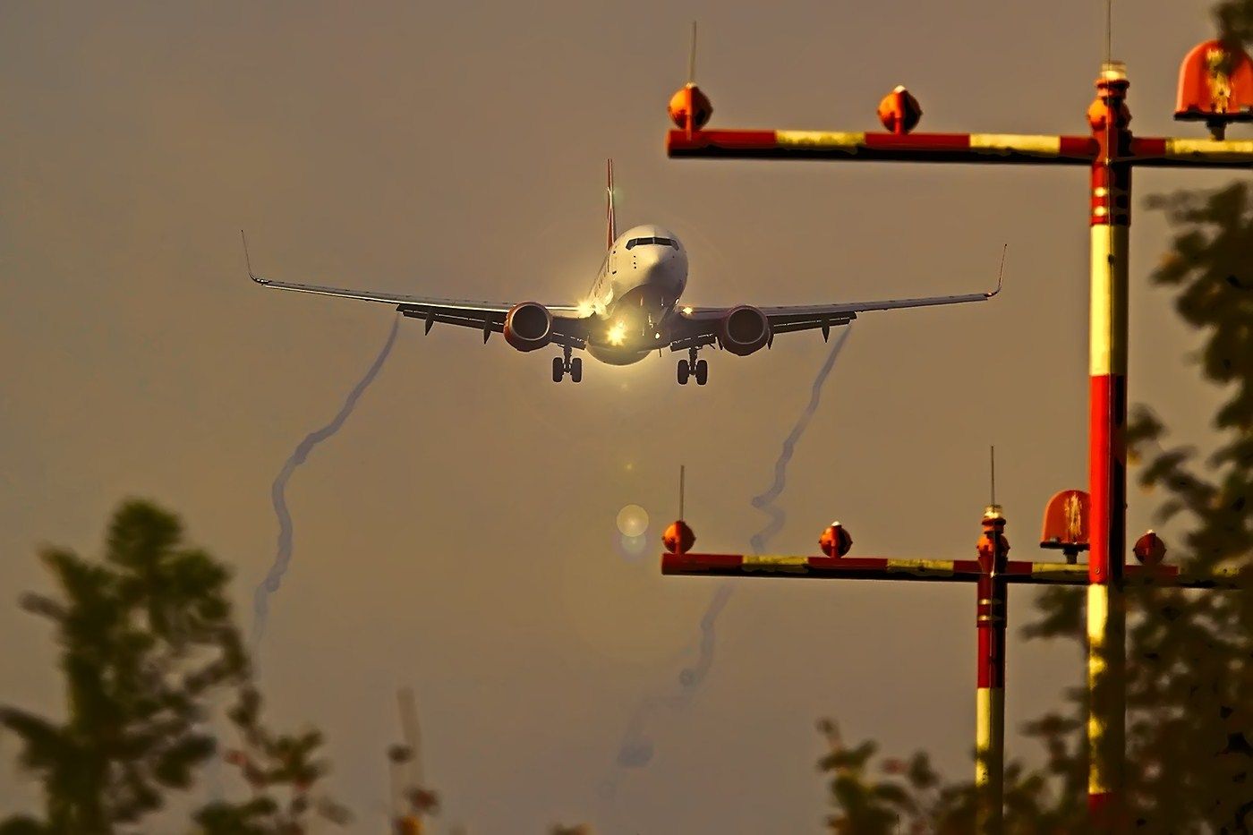 Boeing 737-800 (D-ABKT)