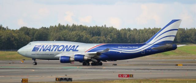 Boeing 747-400 (N919CA)