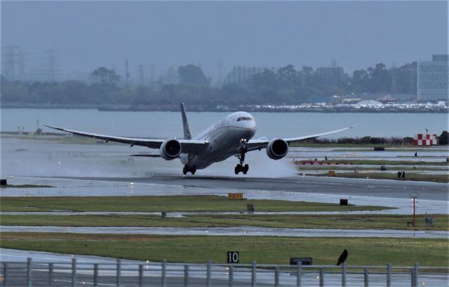 Boeing 787-9 Dreamliner (N38950) - KSFO - Mar 14, 2020 and after the SFO airline collectible show same date, we had light rain in the bay area region - before my 5 hr drive back home, I wanted to hit the top floor of long term parking again,,,and I didn't know it at the time, this was United Airlines 1st Boeing 787-9 ( Delv Sept 2014) departing for long distance points west...The day before we had heat haze and sunny weather, this rain blast off 28R added to the take off roll. I will definitely be back to this location again.......before Mar 2021 Show!