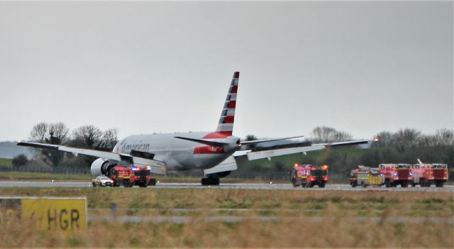 Boeing 777-200 (N760AN) - american b777-223er n760an diverting to shannon while routing frankfurt to dallas 7/1/20.