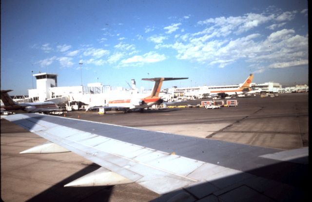 — — - Old Denver Stapleton International Airport
