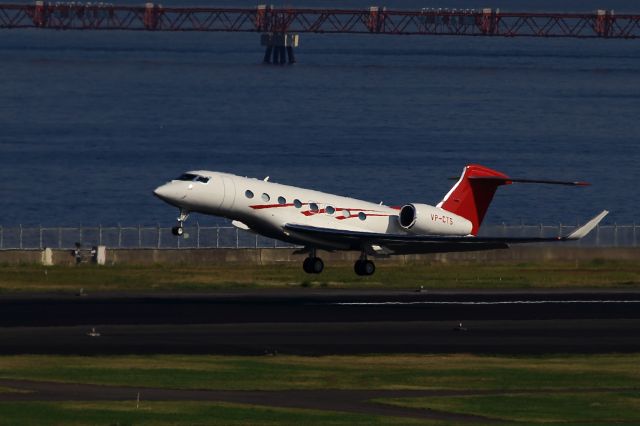 Bombardier Global Express (VP-CTS)