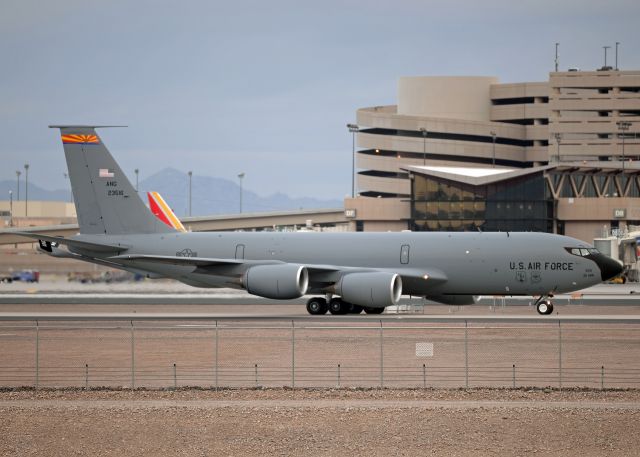 Boeing C-135FR Stratotanker (62-3516)