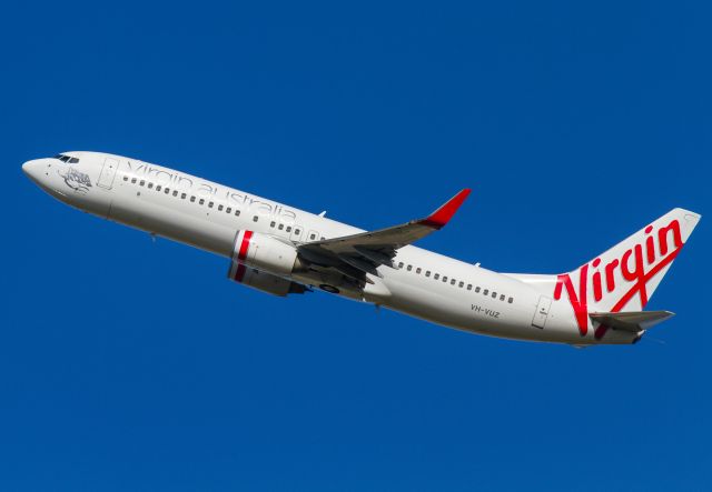 Boeing 737-800 (VH-VUZ) - 'Lennox Head' departs RWY 19 on the 8/2/14