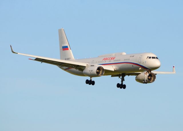 Tupolev Tu-214 (RA-64517)