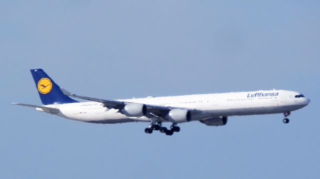 Airbus A340-600 (D-AIHP) - Arriving from Munich(MUC/EDDM)