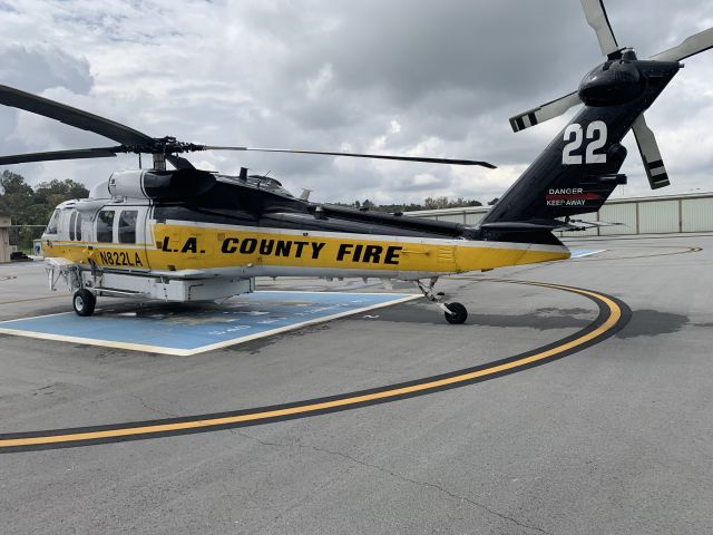 Sikorsky S-70 (N822LA)