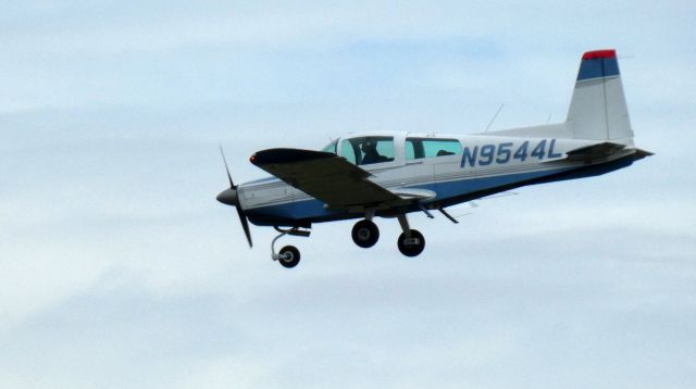 Grumman AA-5 Tiger (N9544L) - On final is this 1974 Grumman American AA-5 Tiger in the Autumn of 2020.