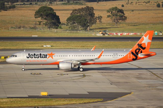 Airbus A321neo (VH-OFL) - The 2nd brand new Jetstar Australia A321 Neo taxiing at Melbourne airport after completing its delivery flight from hamburg, Germany!! 
